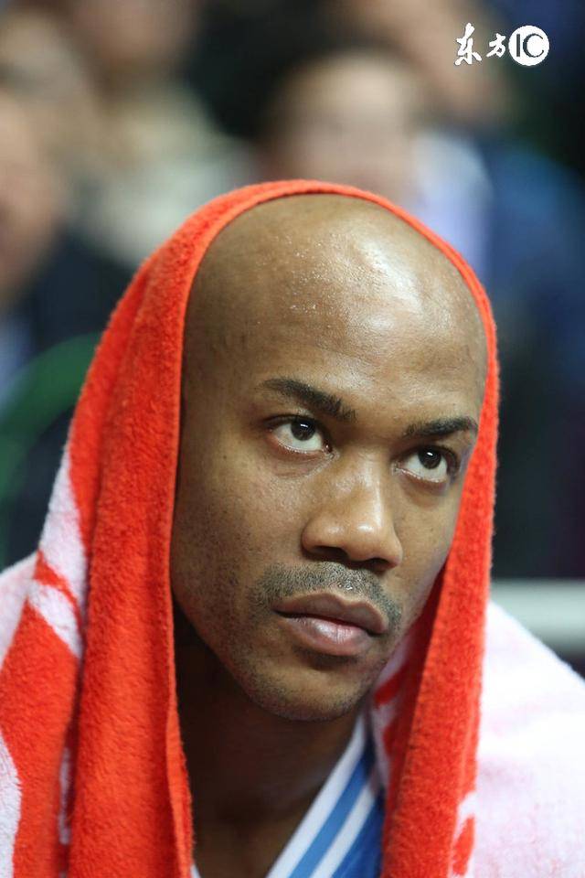 开云官网-阿贾克斯重整旗鼓，打进前八